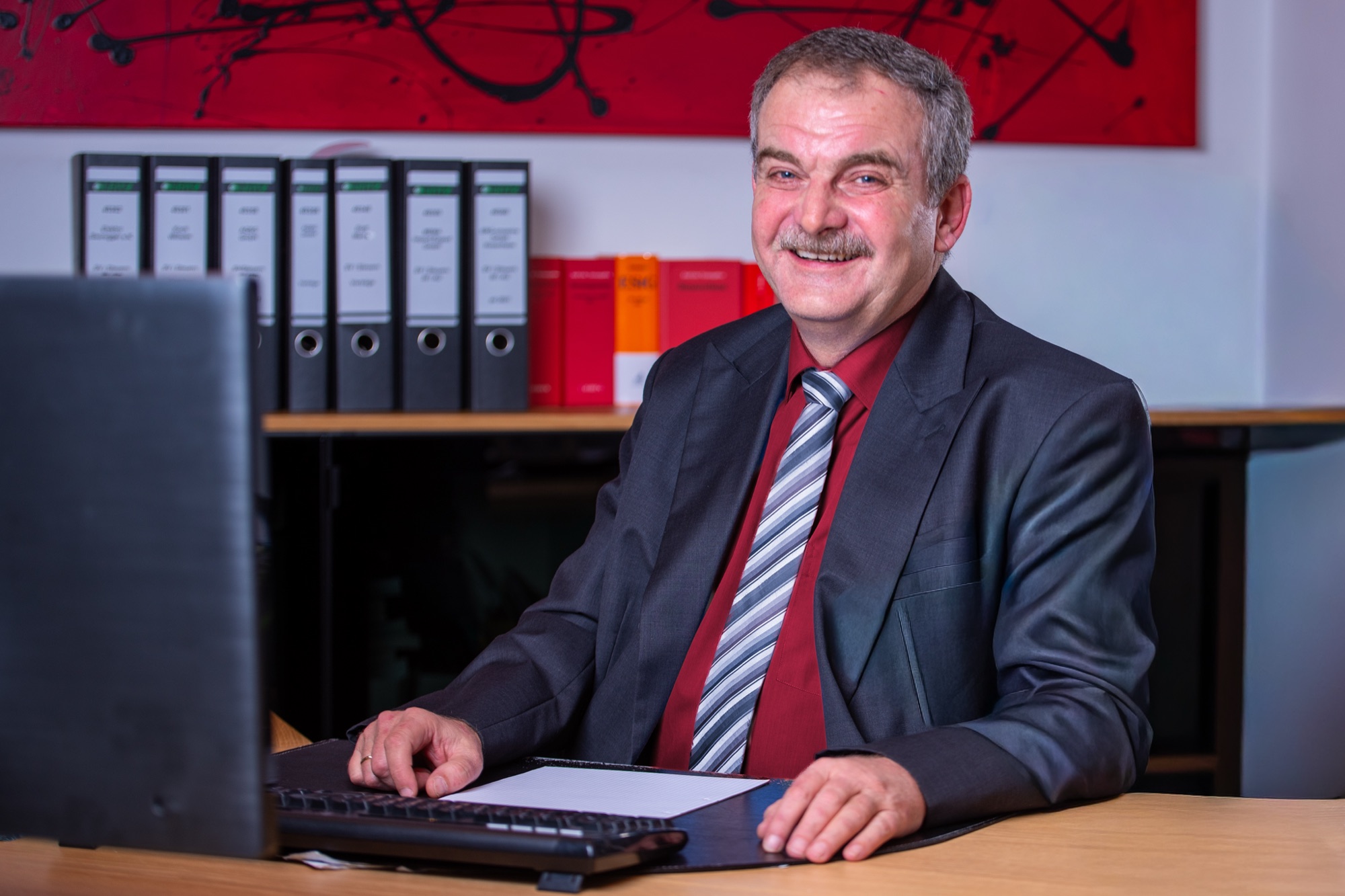 Stefan Neunzig in der Kanzlei